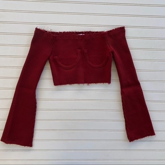 Red Bell sleeves crop top NEW - Picture 12 of 14